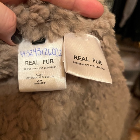 Fur vest Trilogy - Picture 4 of 5